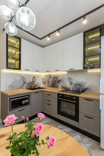Угловая кухня Милан с витринами и подсветкой. Коллекция Милан. Размер: 2800 x 1550 мм  - 1