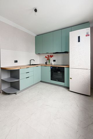 Яркая зеленая угловая кухня. Коллекция Джерси. Размер: 4029 Х  2589 мм  - 1