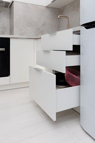 Кухня Моно белая гармония. Коллекция Моно. Размер: 2425 Х  2393 Х  2226 мм  - 2