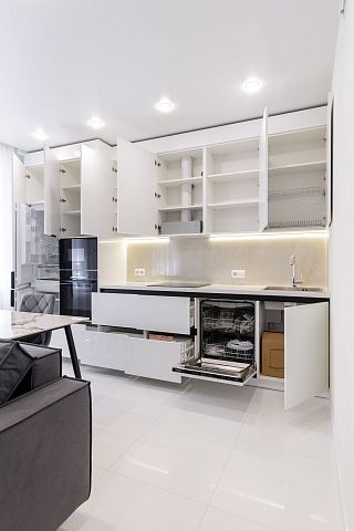 Линейная белая кухня Белая как из pinterest. Коллекция Джерси. Размер: 3600x2630 мм  - 2