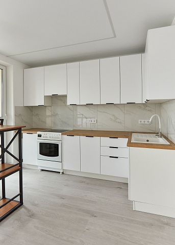 Белая кухня угловой планировки. Коллекция Урбан. Размер: 3125 Х 1200 Х 2470 мм  - 1