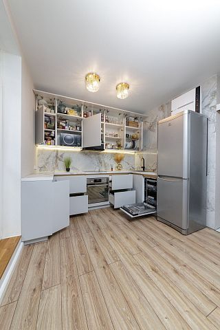 П-образная серая кухня. Коллекция Урбан. Размер: 2800 Х  1500 Х  1400 Х  2735 мм  - 2
