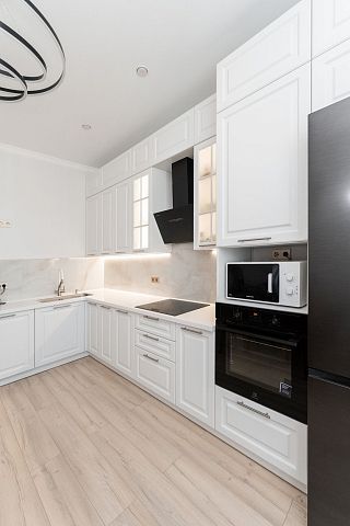 Белая кухня Палаццо как из pinterest. Коллекция Палаццо. Размер: 4200 Х 2394 Х 3015 мм  - 1